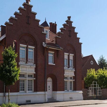 Logis - Belle Hotel, Lille-Ouest Bailleul  Buitenkant foto